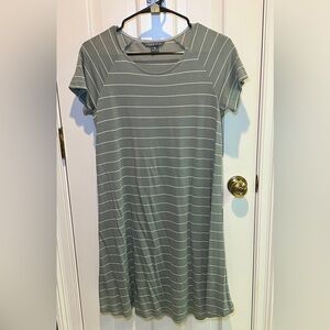 Free Fly sage and white striped women’s dress Size small